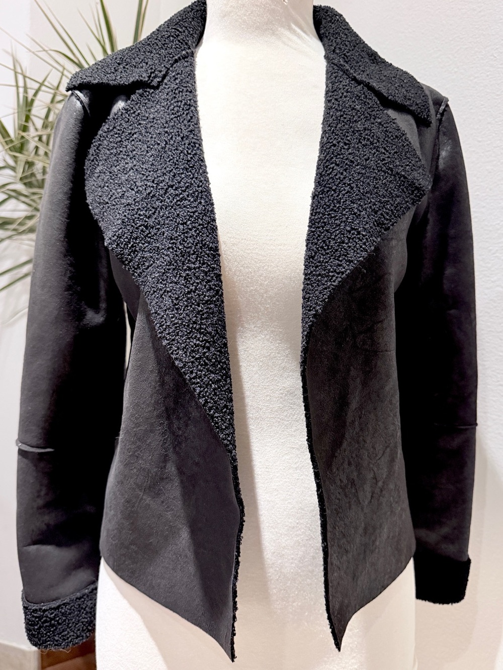 Black Faux Shearling Open-Front Jacket - Women